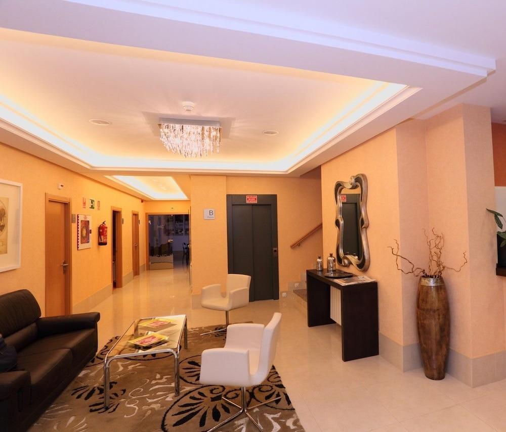 Hotel Hc Sigueenza Bagian luar foto
