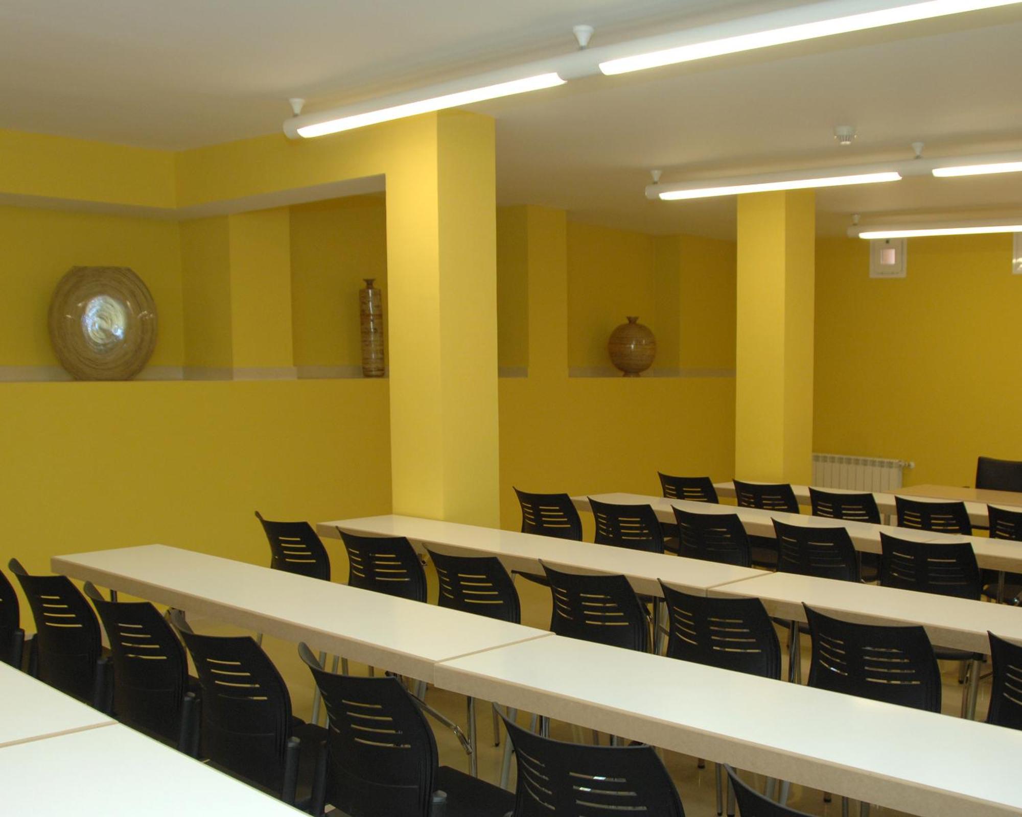 Hotel Hc Sigueenza Bagian luar foto