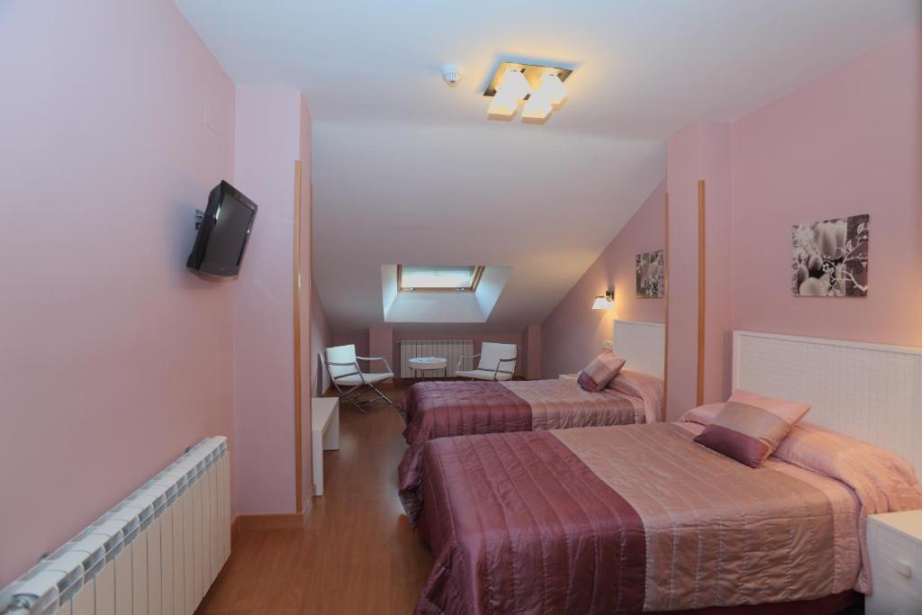 Hotel Hc Sigueenza Bagian luar foto
